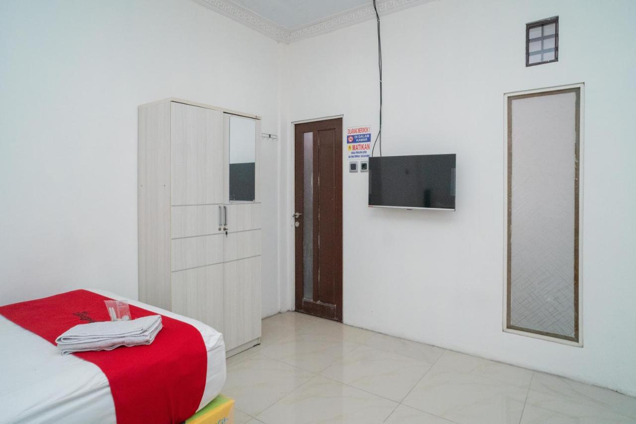 Reddoorz Syariah Near Jalan A Yani Km 8 Citraland Hotell Banjarmasin  Eksteriør bilde