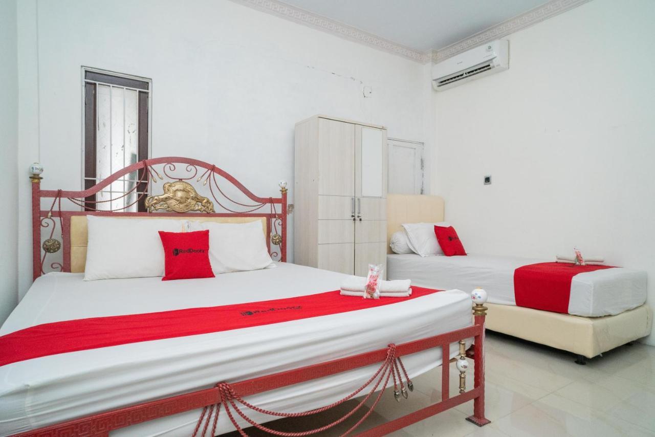 Reddoorz Syariah Near Jalan A Yani Km 8 Citraland Hotell Banjarmasin  Eksteriør bilde