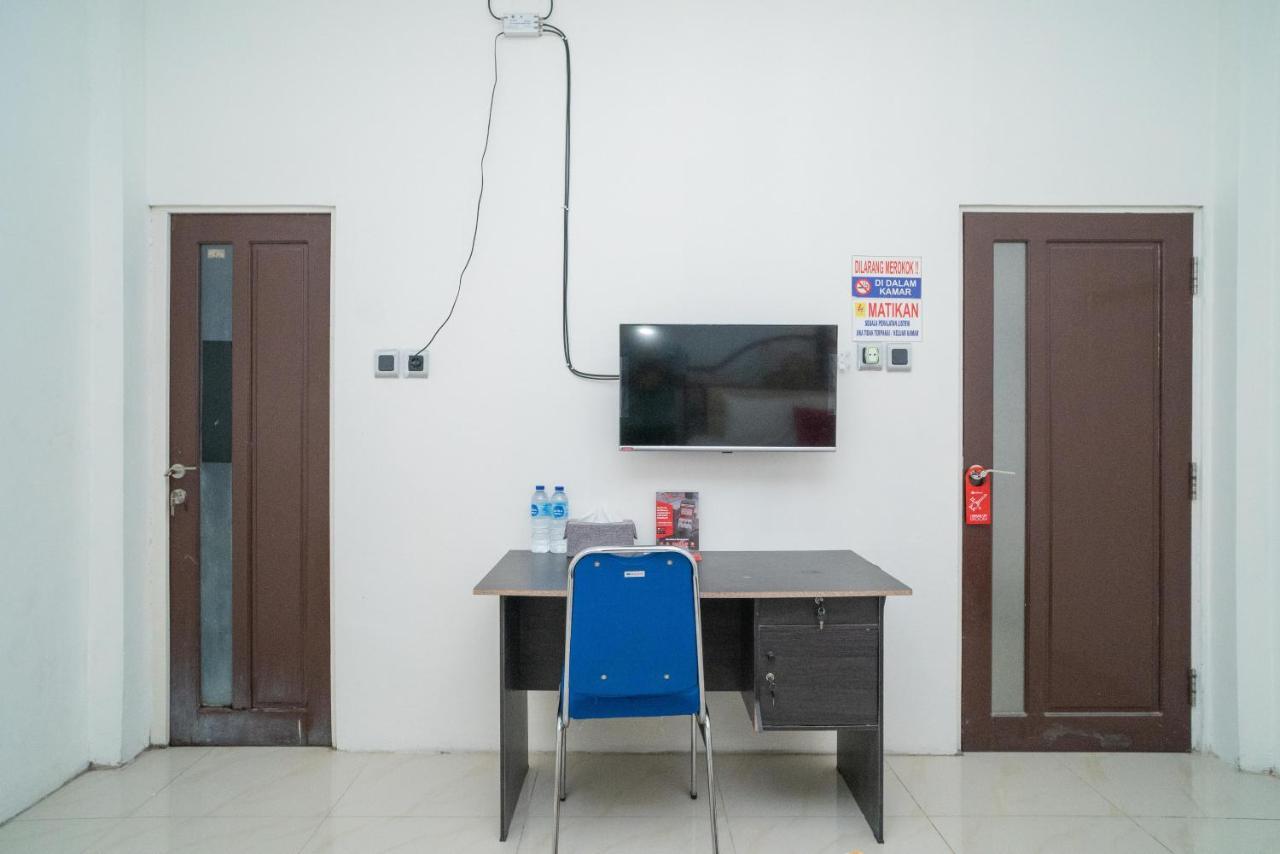 Reddoorz Syariah Near Jalan A Yani Km 8 Citraland Hotell Banjarmasin  Eksteriør bilde